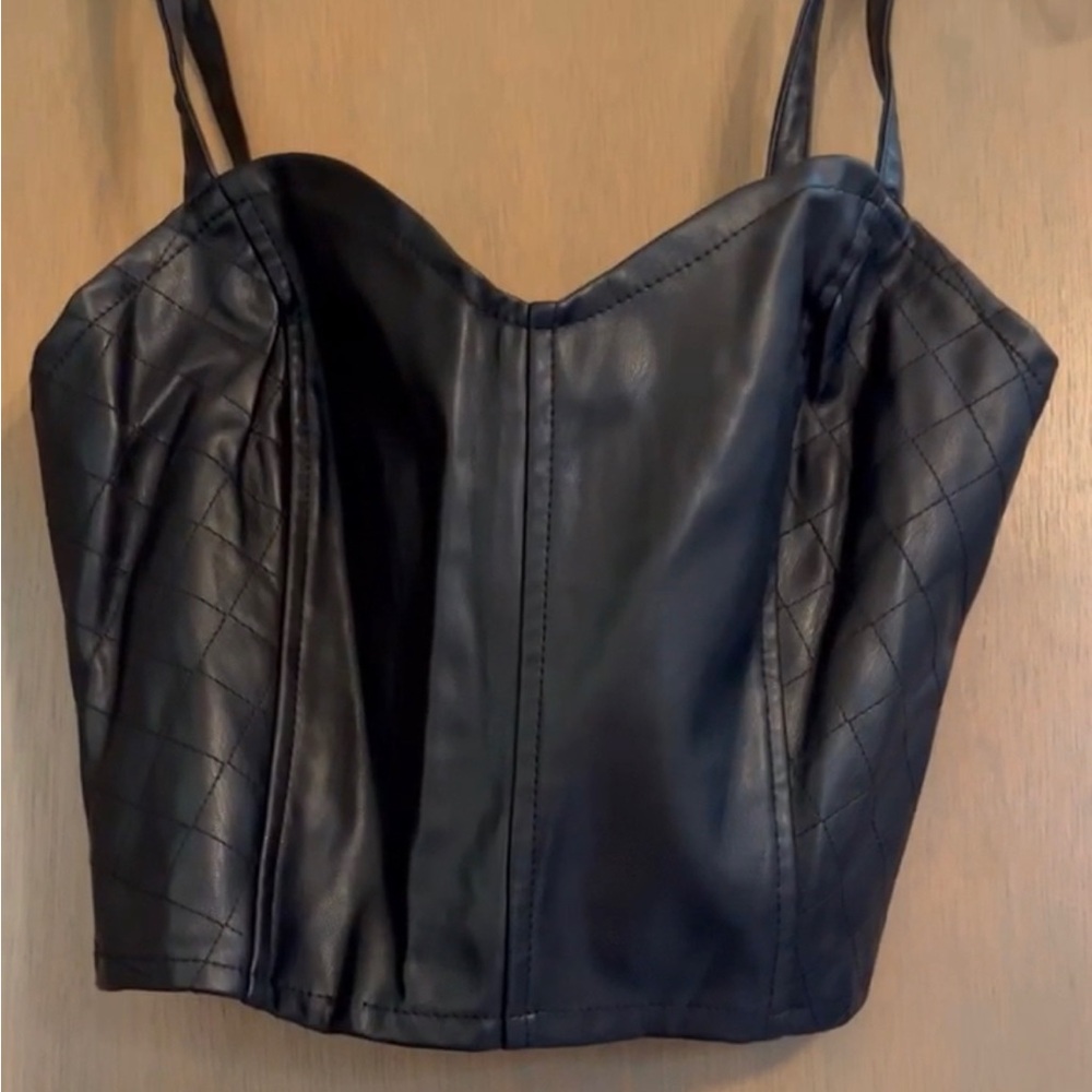 Forever 21 Black Quilted crop top